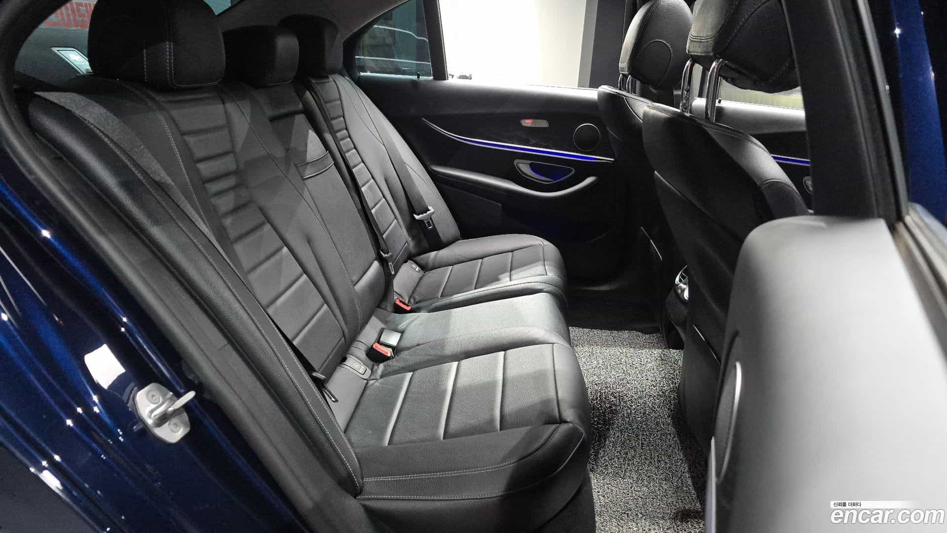 E-Class Mercedes-Benz 2016.8-OPTION-015