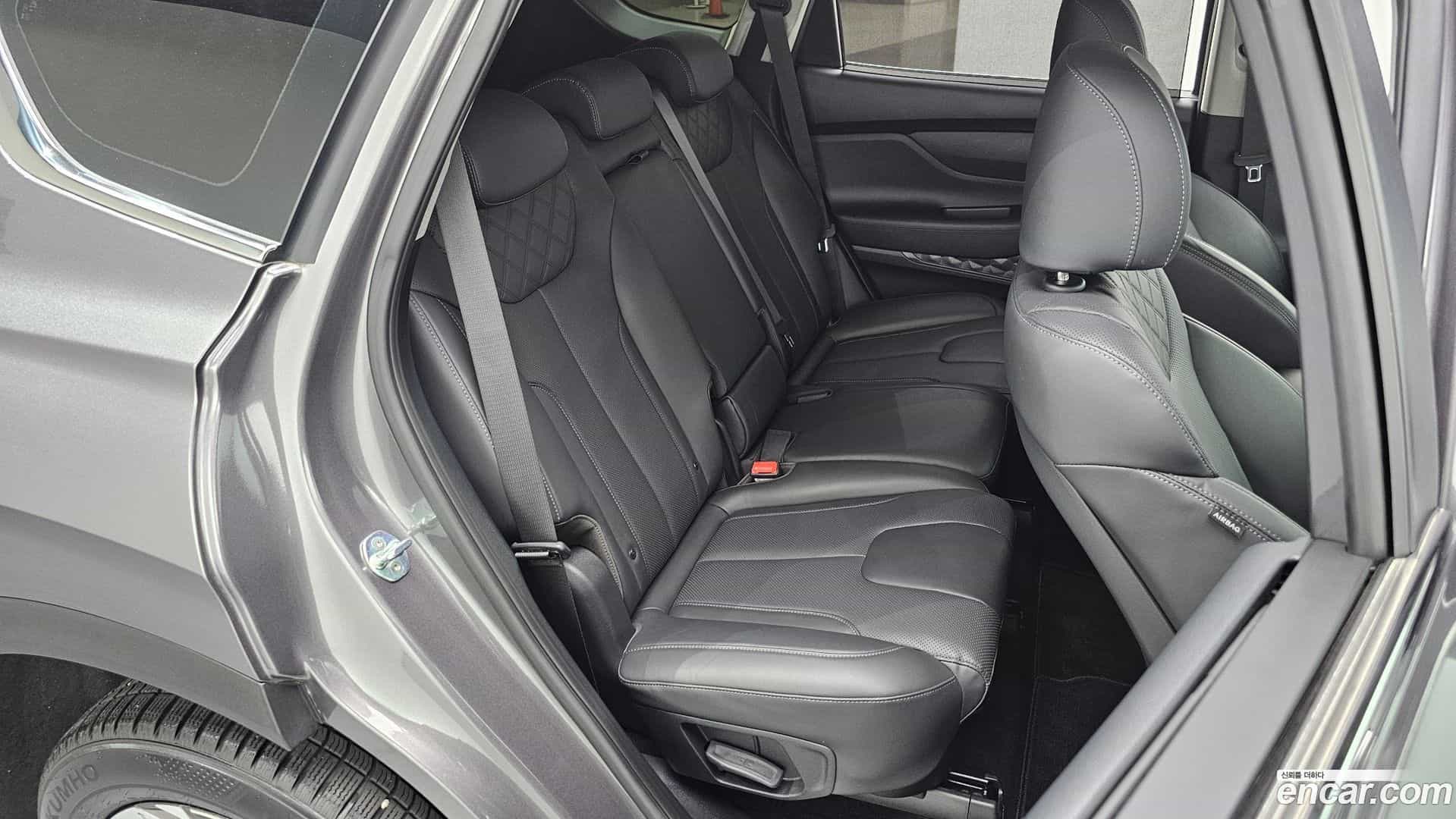Santafe Hyundai 2022.8-INNER-036
