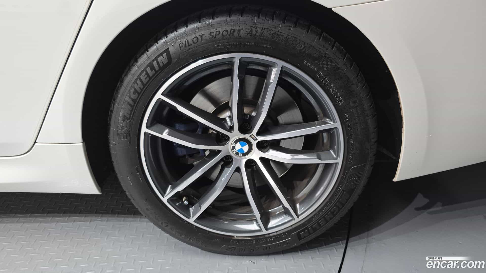 5-Series BMW 2023.3-OUTER-031