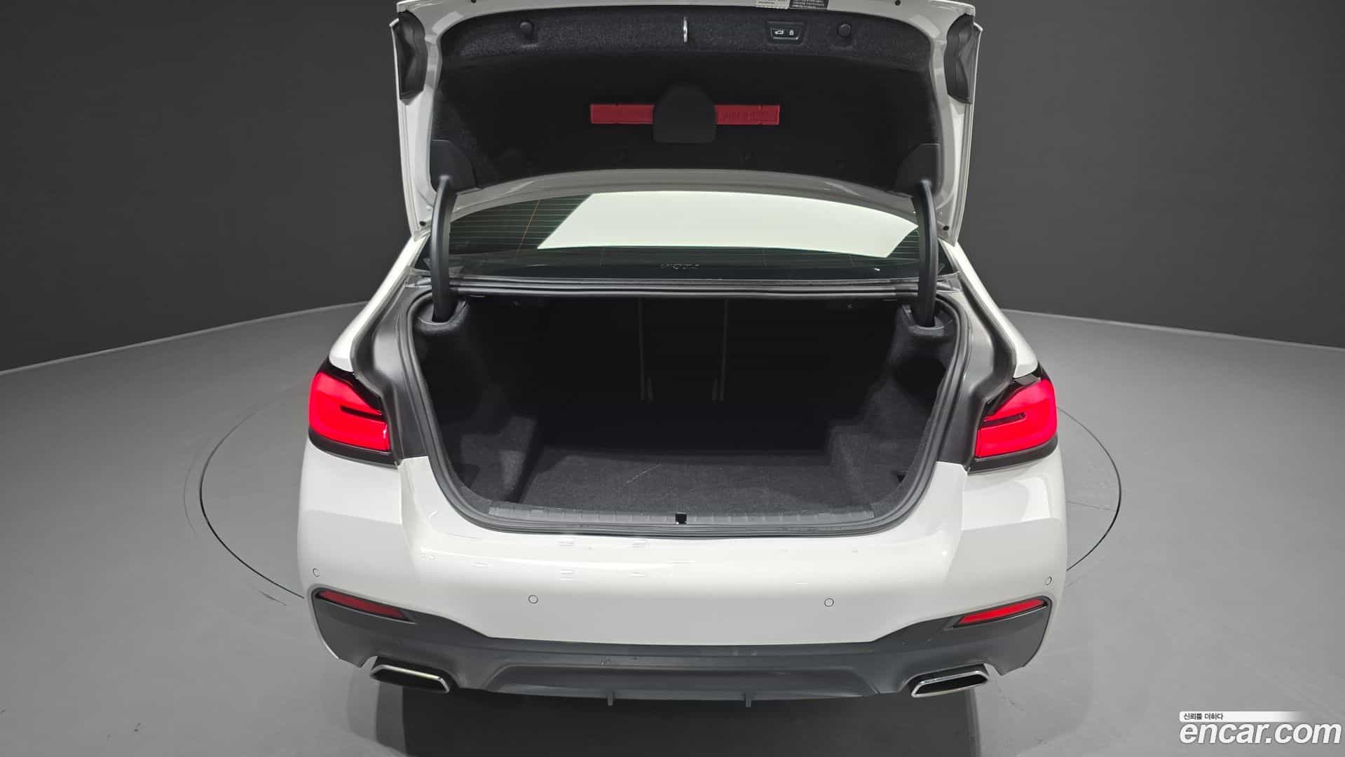 5-Series BMW 2023.3-OPTION-045