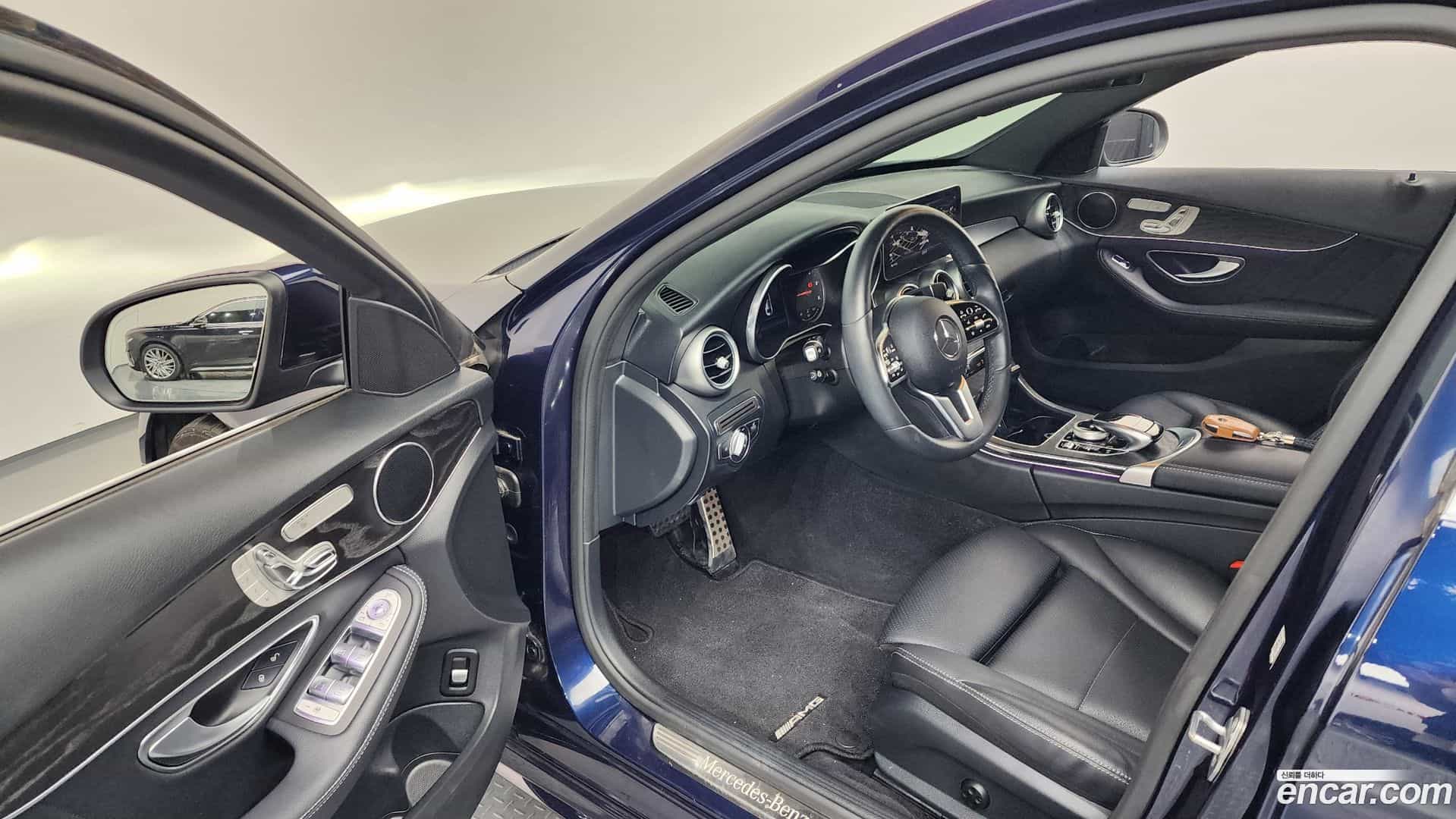 C-Class Mercedes-Benz 2019.4-INNER-010