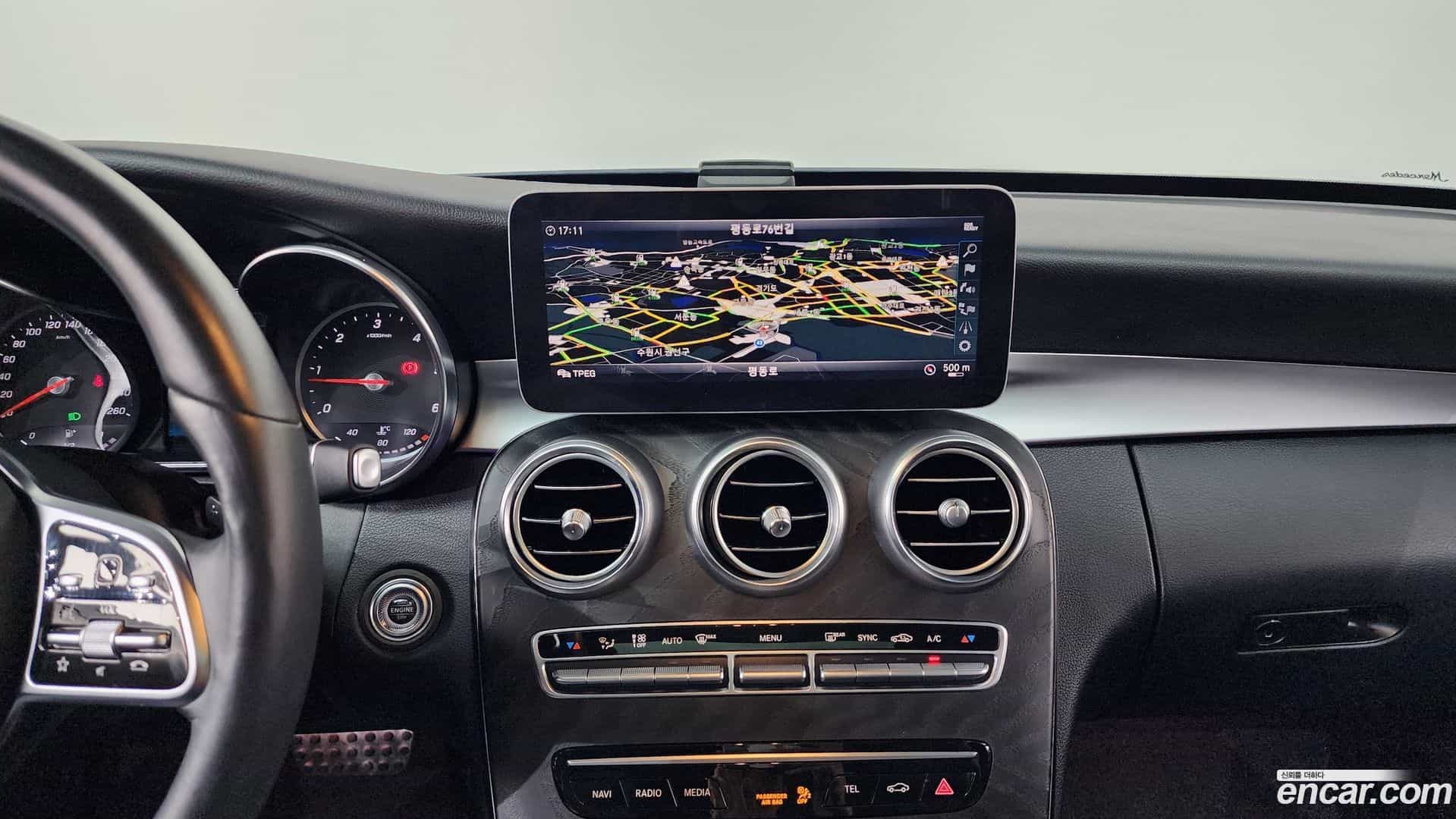 C-Class Mercedes-Benz 2019.4-OPTION-017