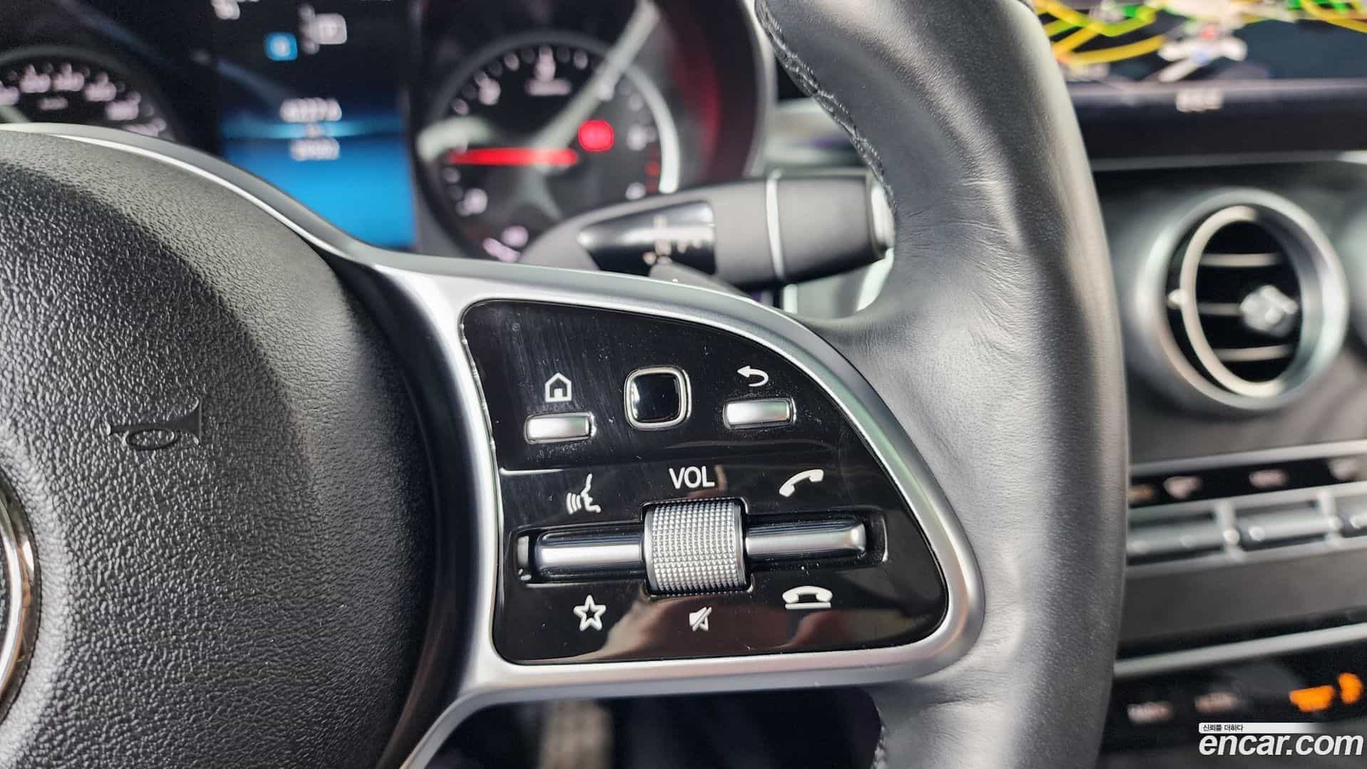 C-Class Mercedes-Benz 2019.4-OPTION-021