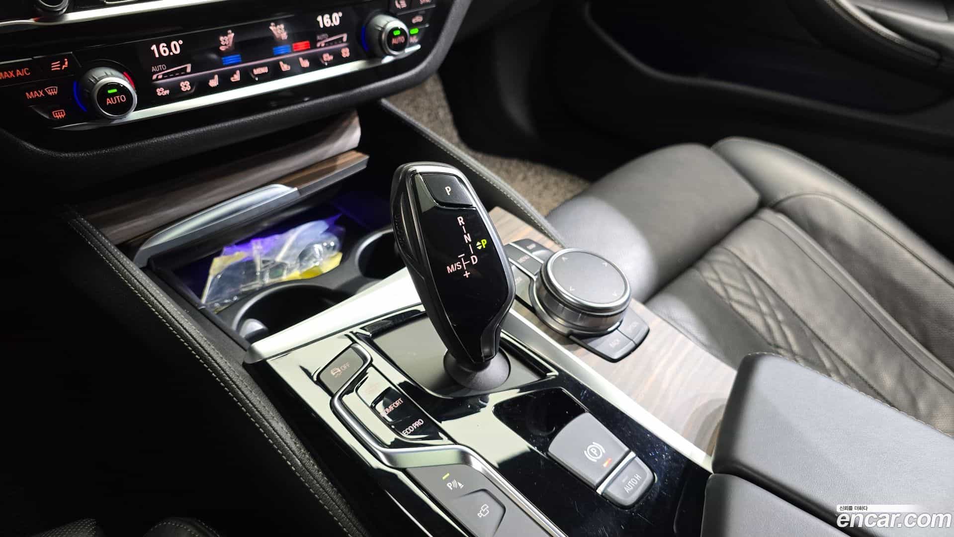 5-Series BMW 2017.11-INNER-009