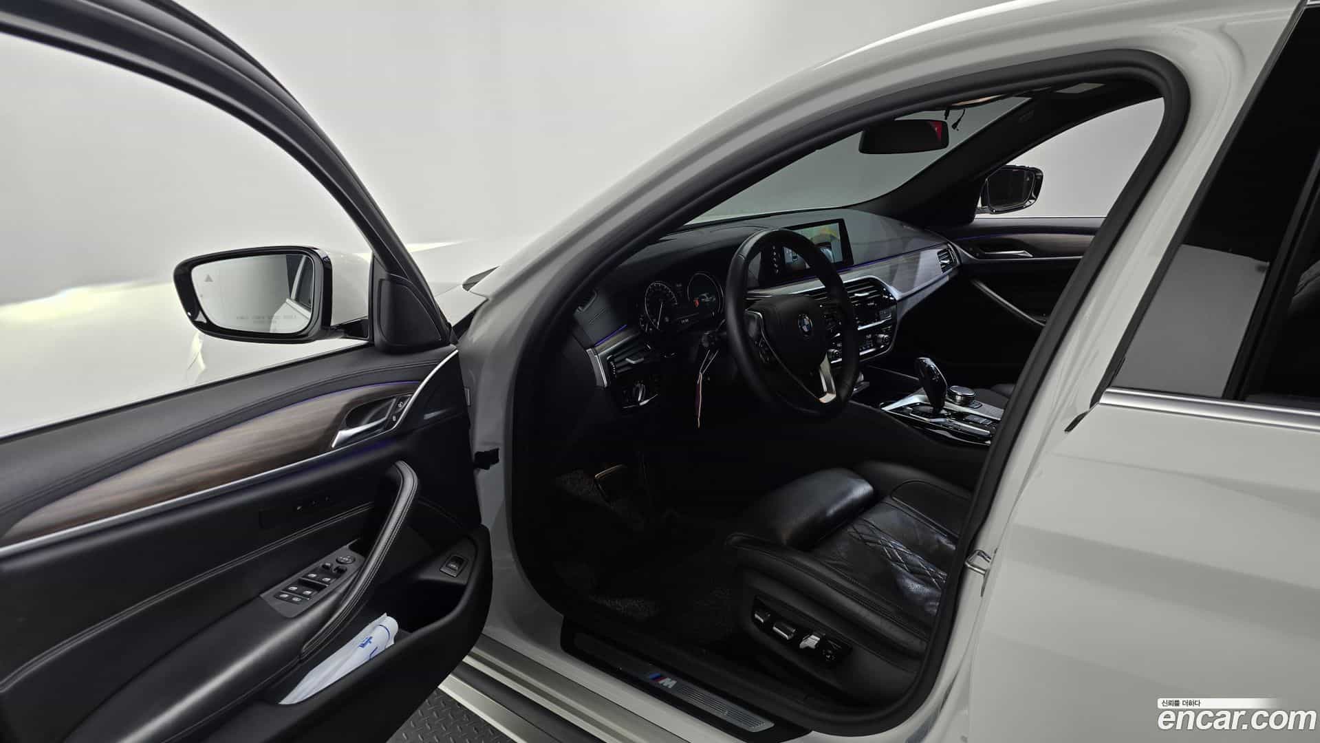 5-Series BMW 2017.11-INNER-010