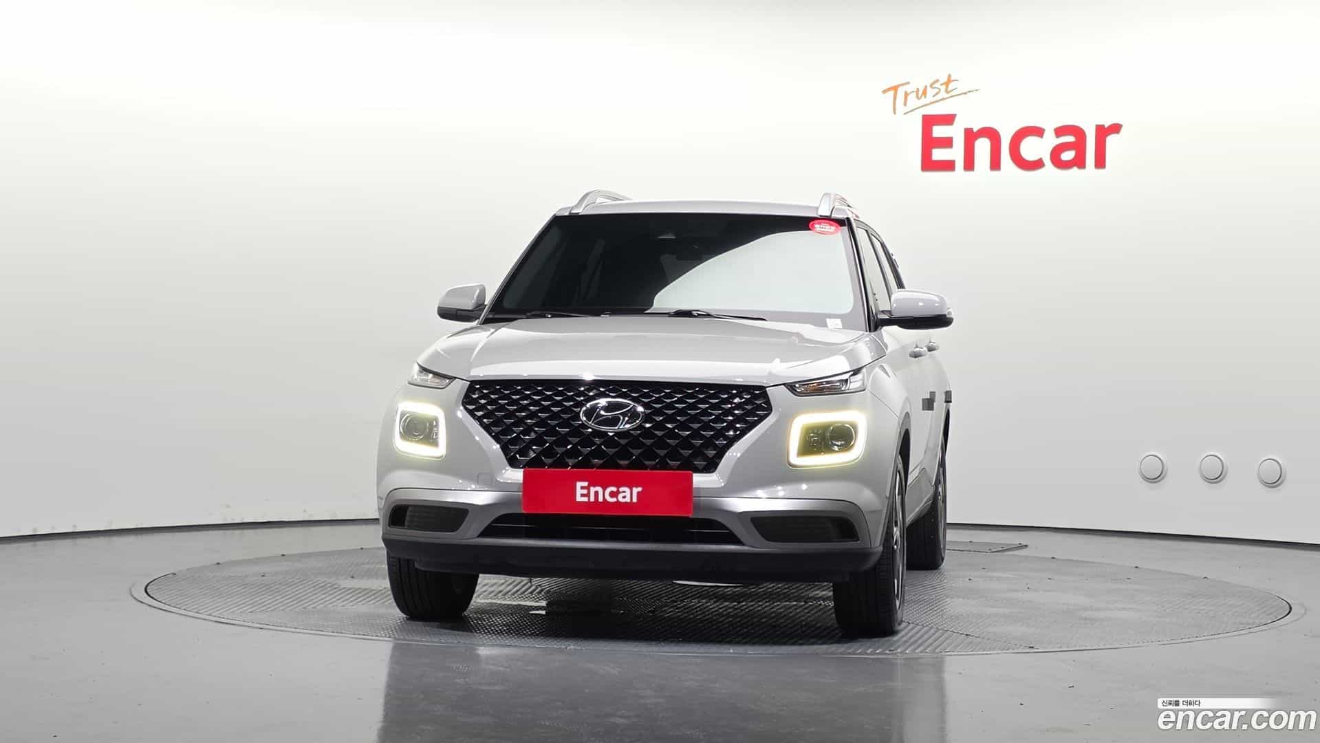 Venue Hyundai 2021.9-OUTER-003