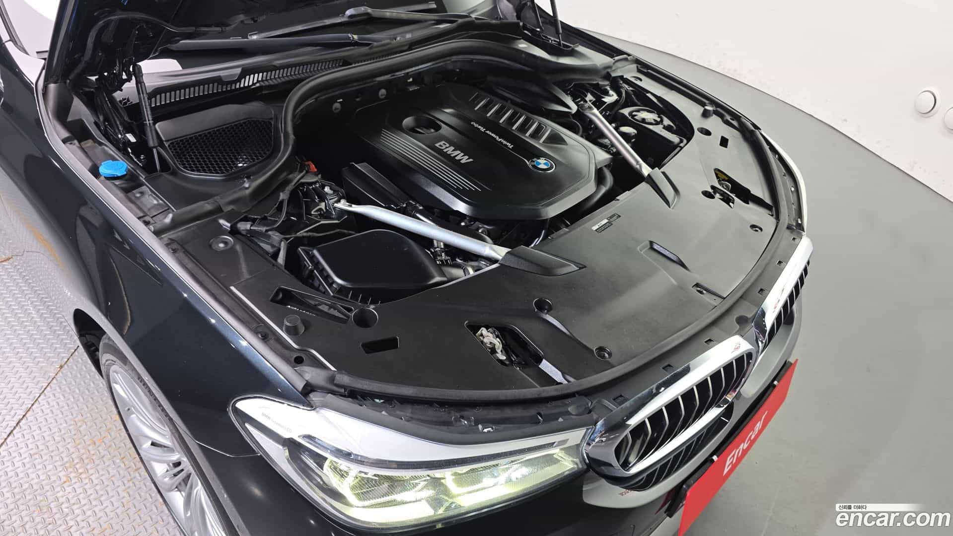 Gran Turismo BMW 2019.1-OUTER-006