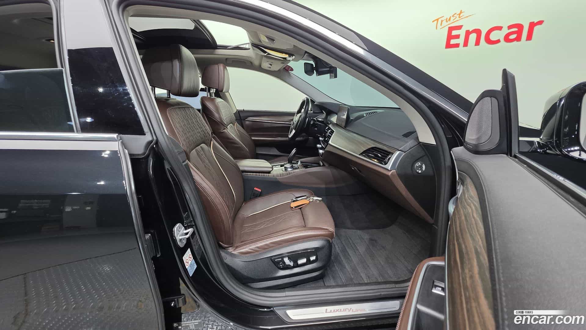 Gran Turismo BMW 2019.1-INNER-010