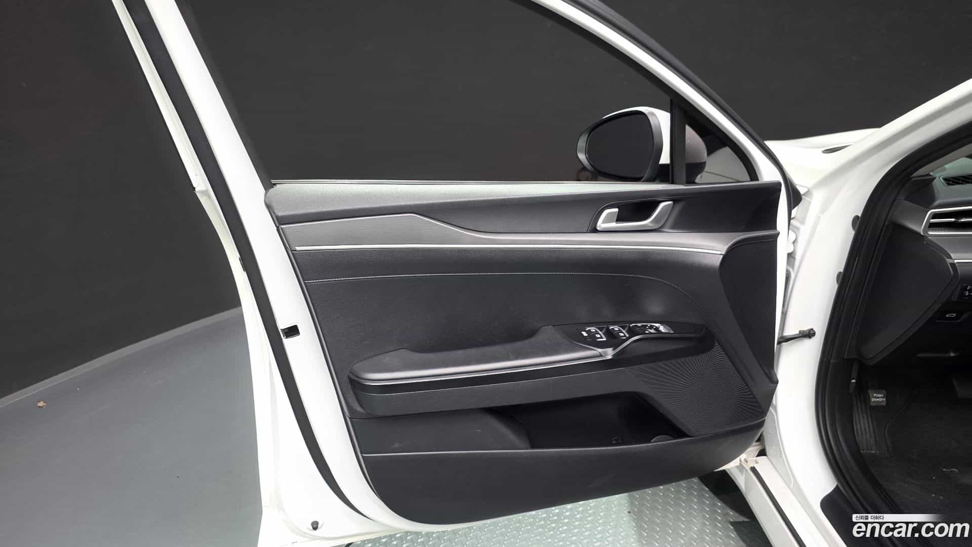 K5 Kia 2022.2-INNER-034