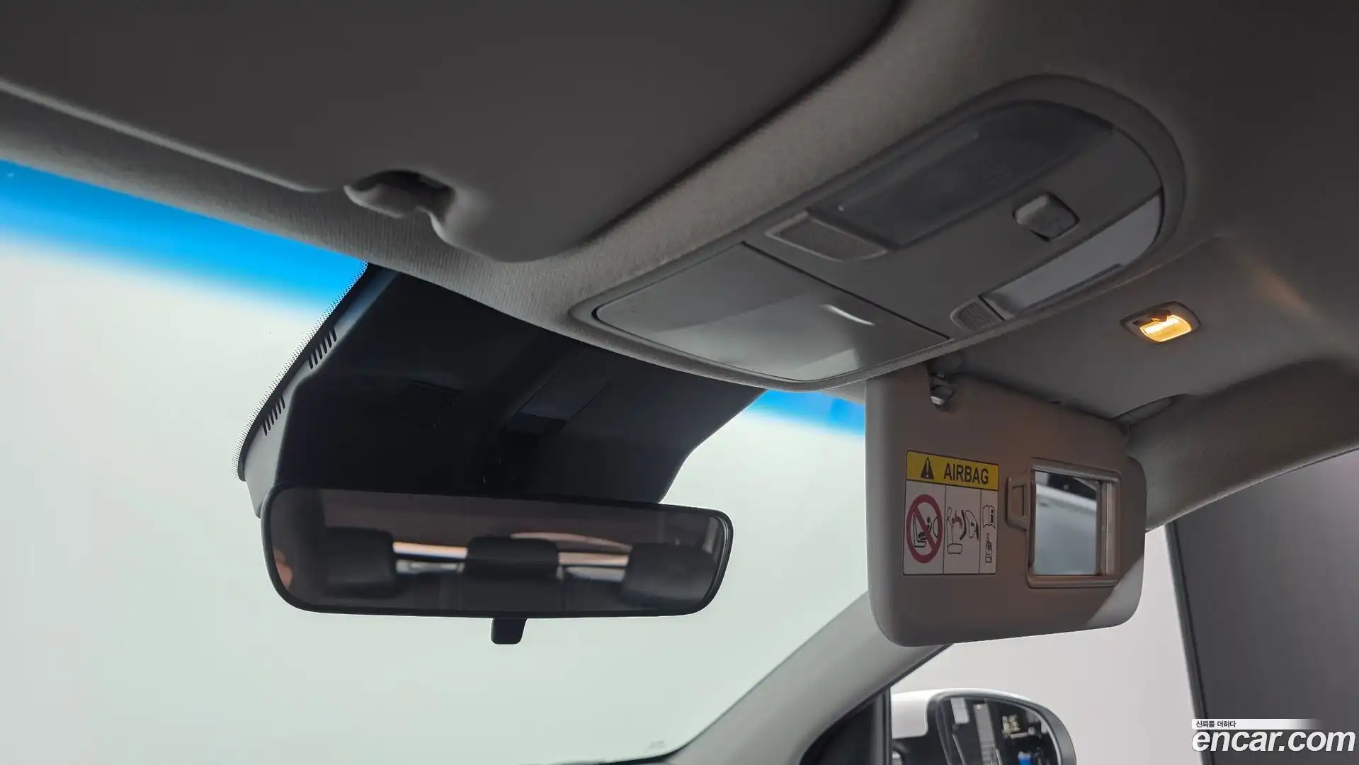 Kona Hyundai 2021.8-OPTION-044