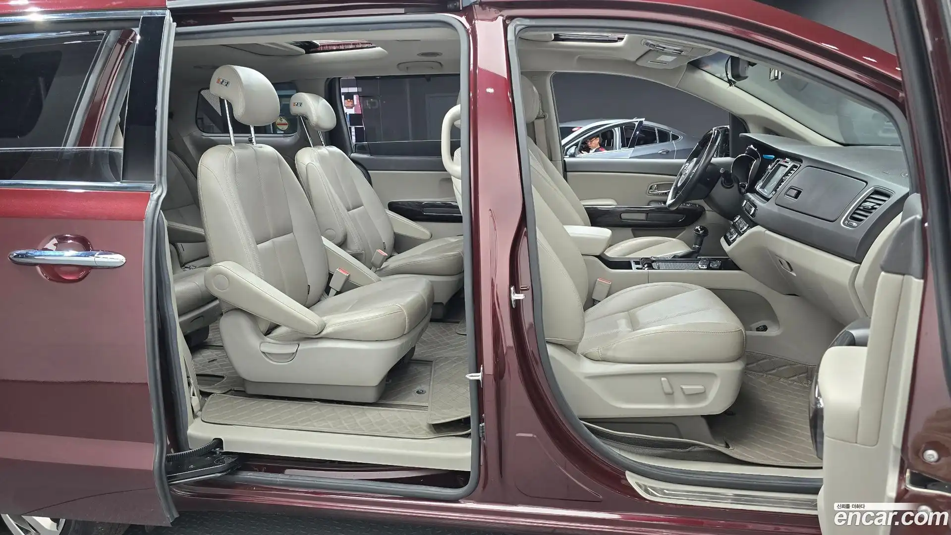 Canival Kia 2016.2-INNER-036