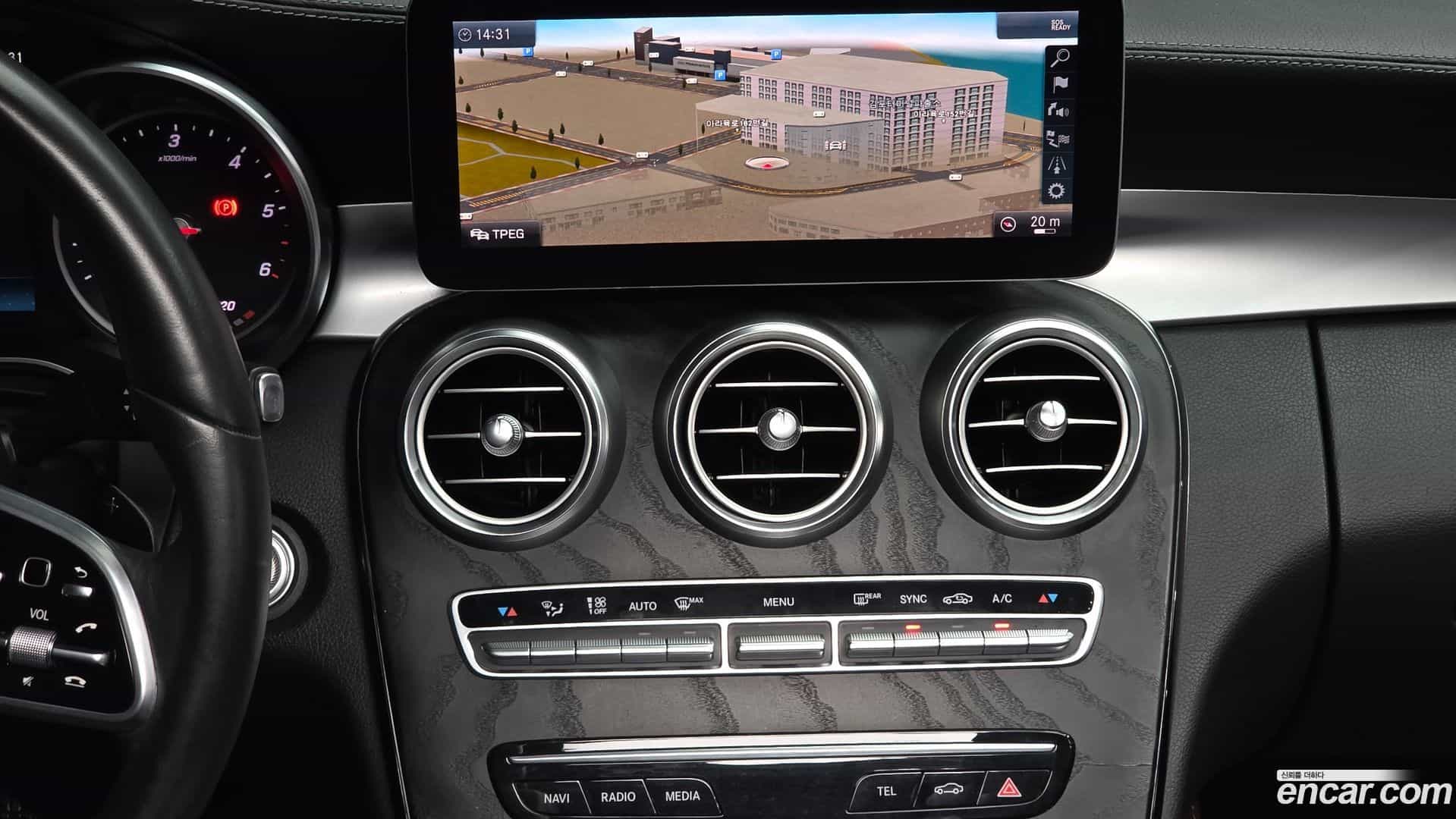 C-Class Mercedes-Benz 2019.4-OPTION-018