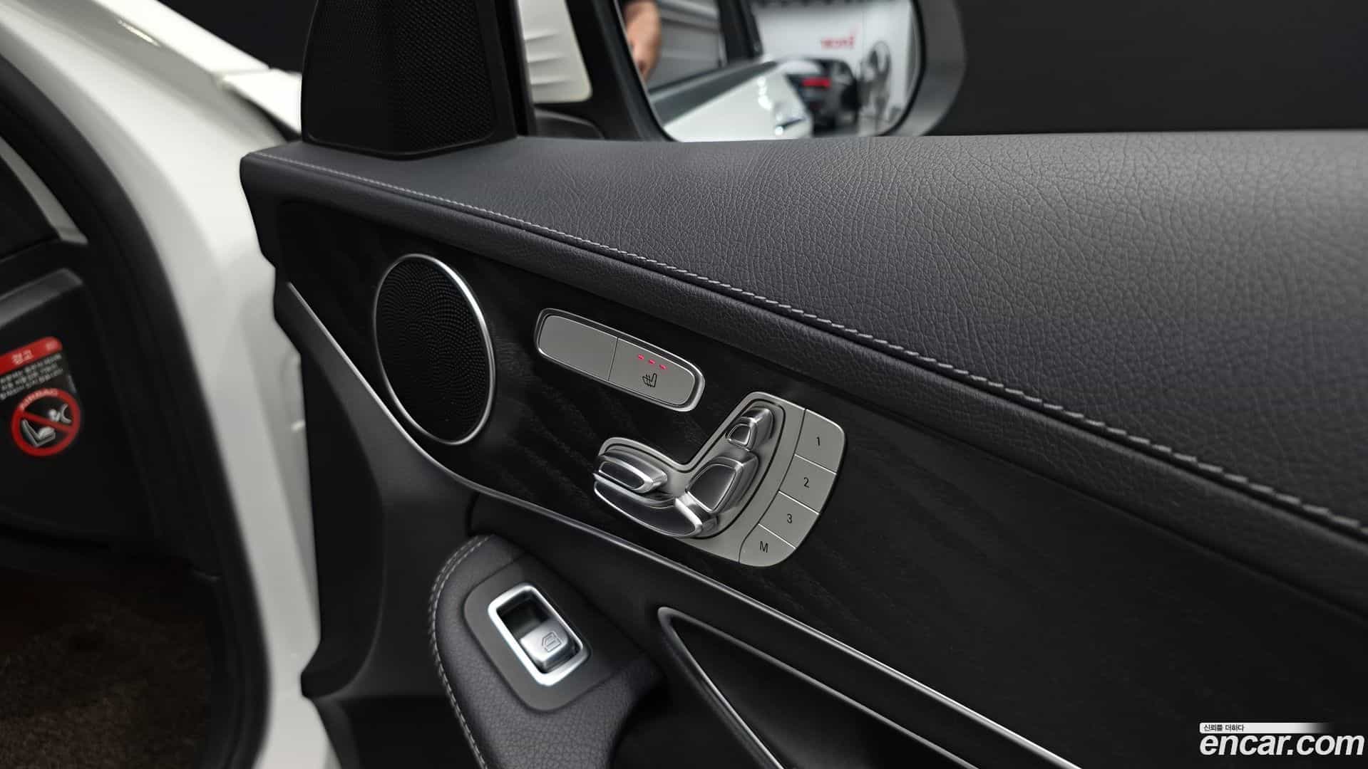 C-Class Mercedes-Benz 2019.4-OPTION-022
