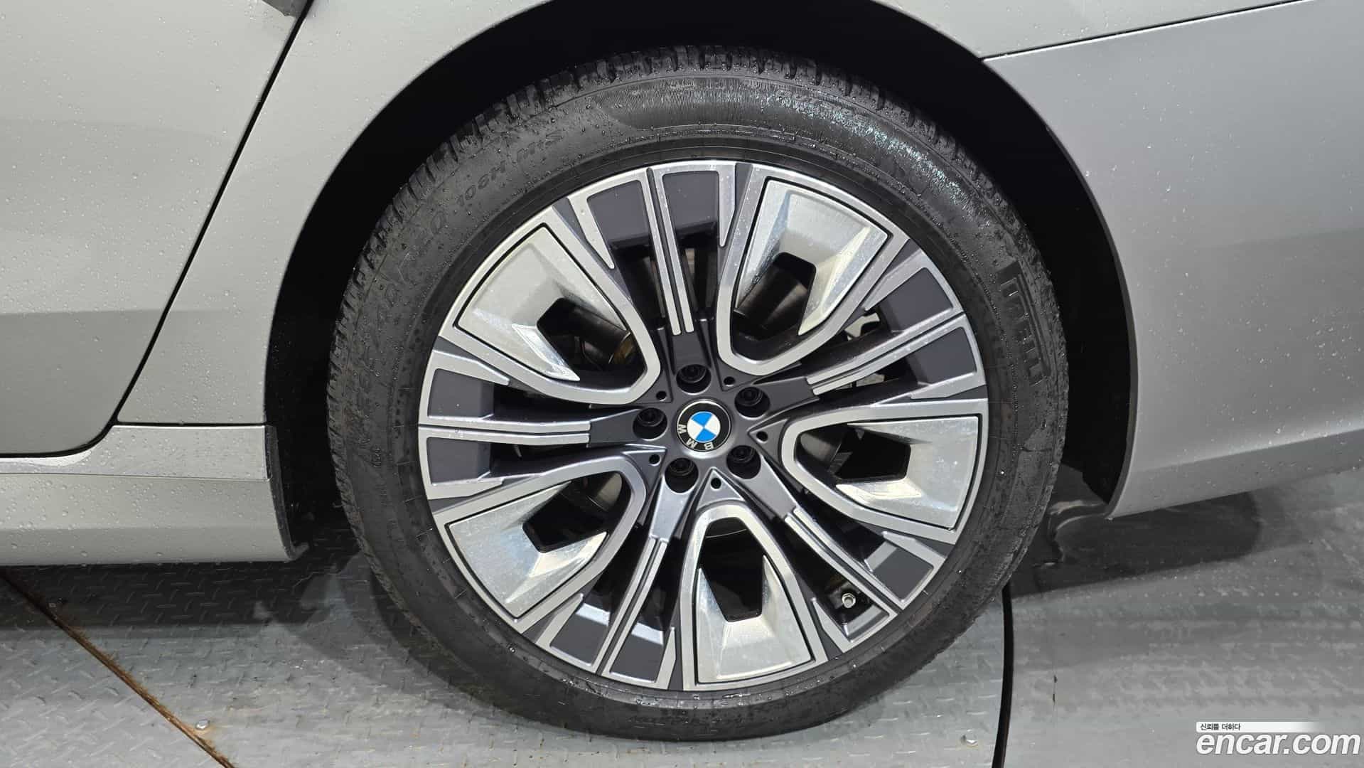 7-Series BMW 2023.7-OUTER-031
