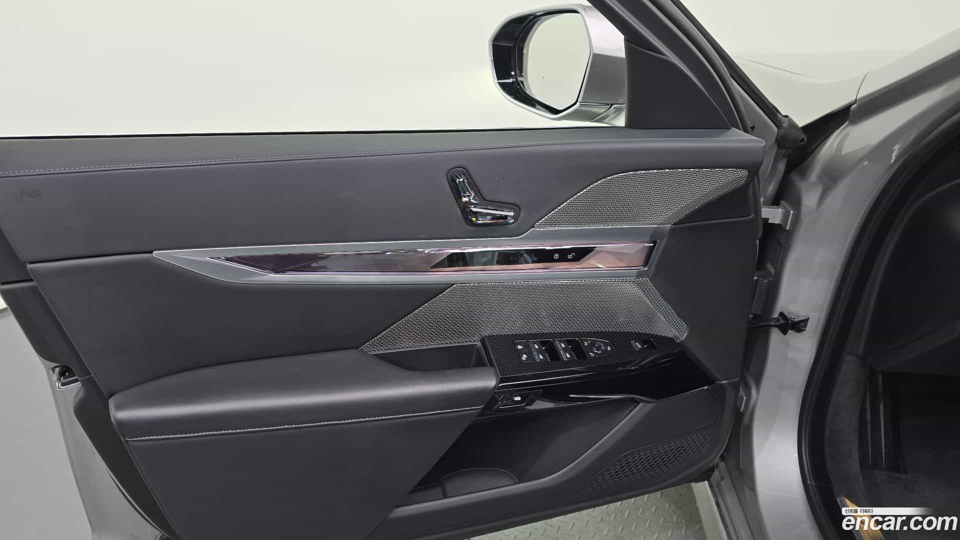 7-Series BMW 2023.7-INNER-034