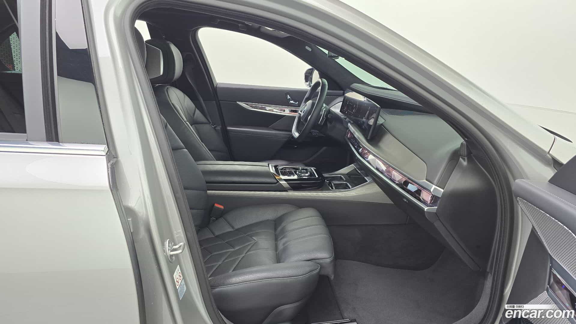 7-Series BMW 2023.7-INNER-036