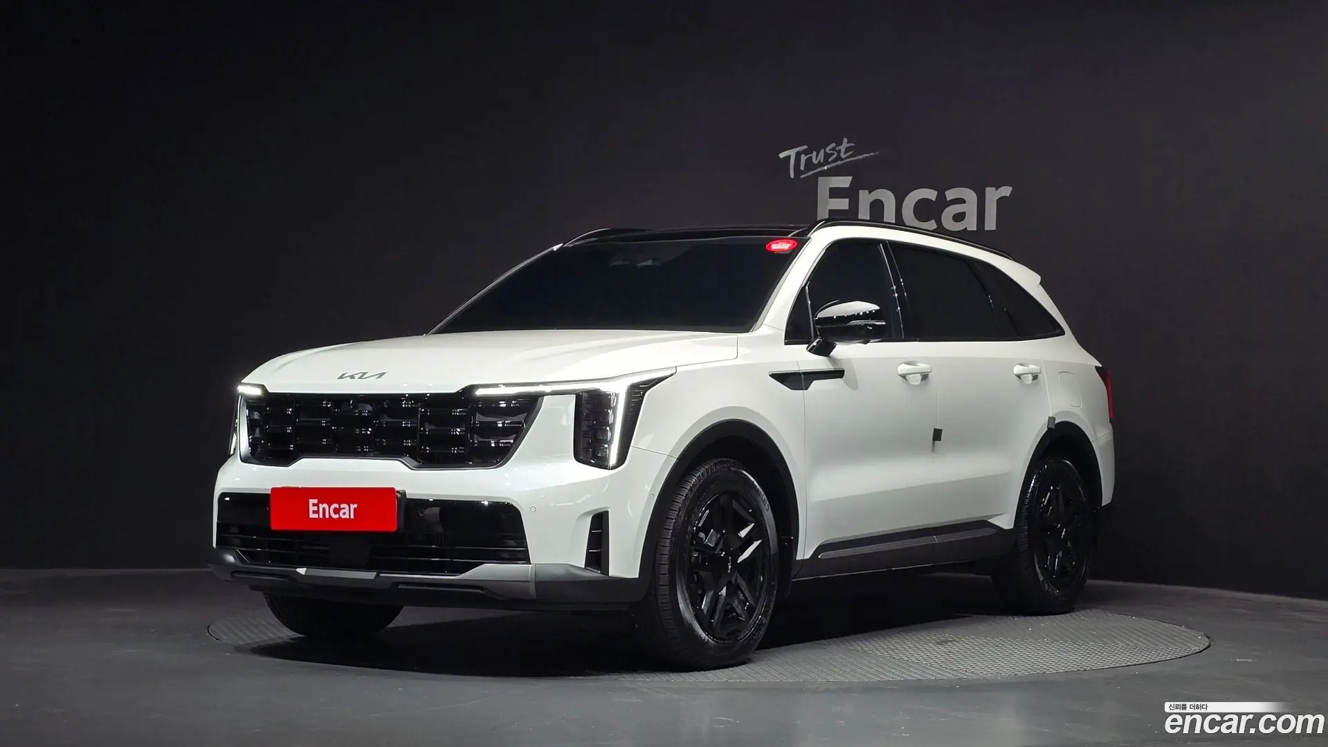 Main__Slider__Photo:Sorento Kia 2024.6-0