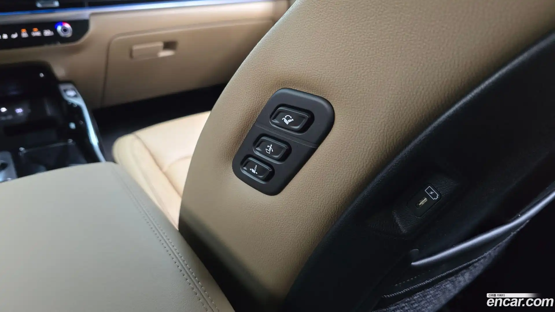 Sorento Kia 2024.6-OPTION-050