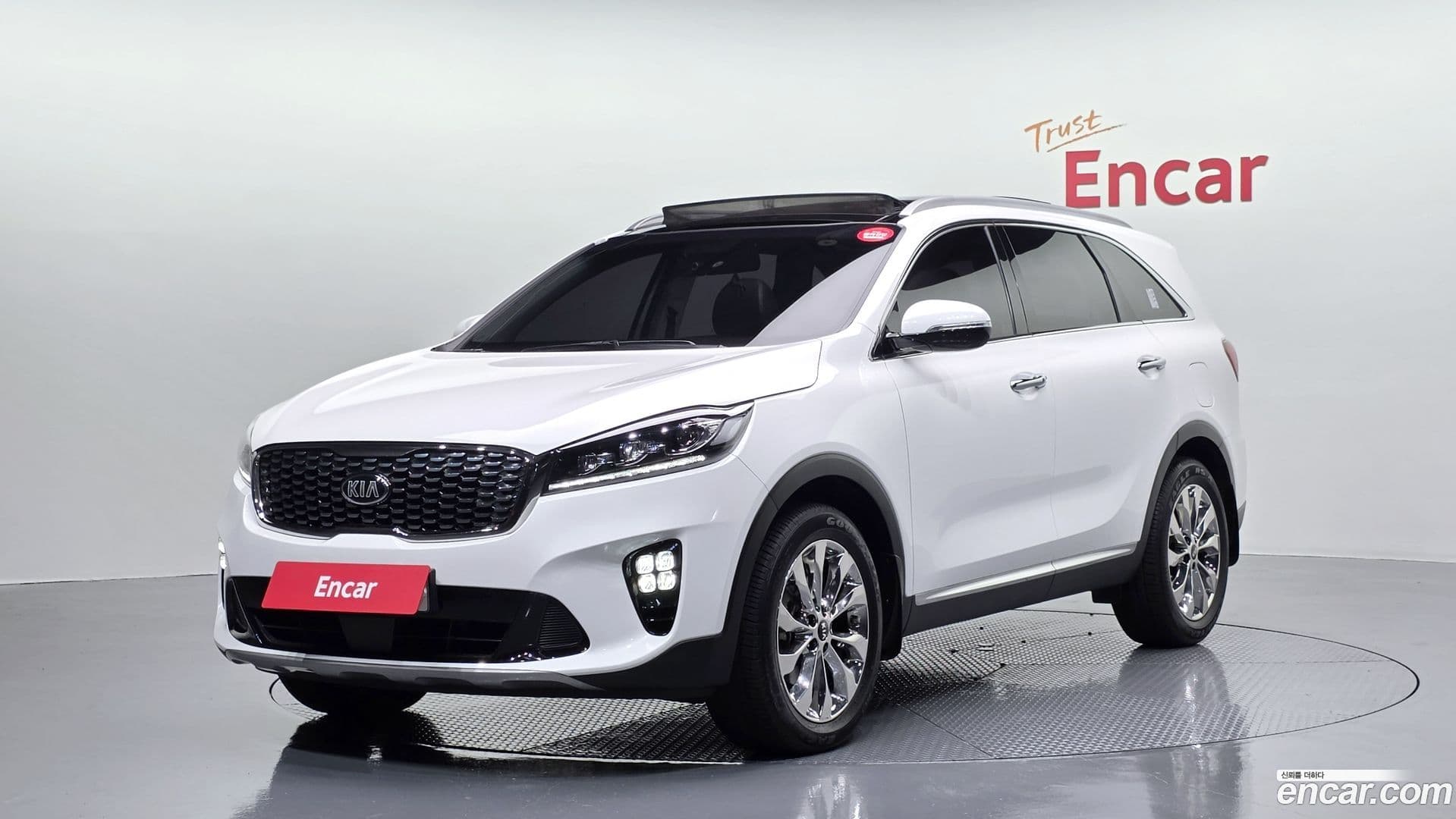 Main__Slider__Photo:Sorento Kia 2018.7-0