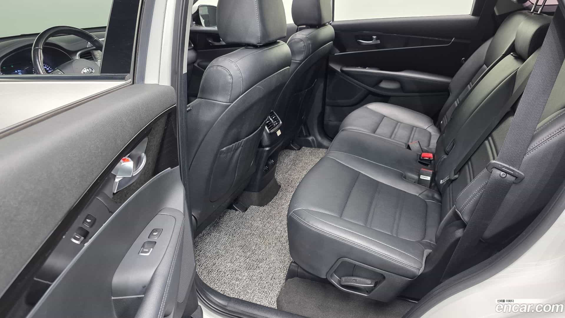Sorento Kia 2018.7-OPTION-016