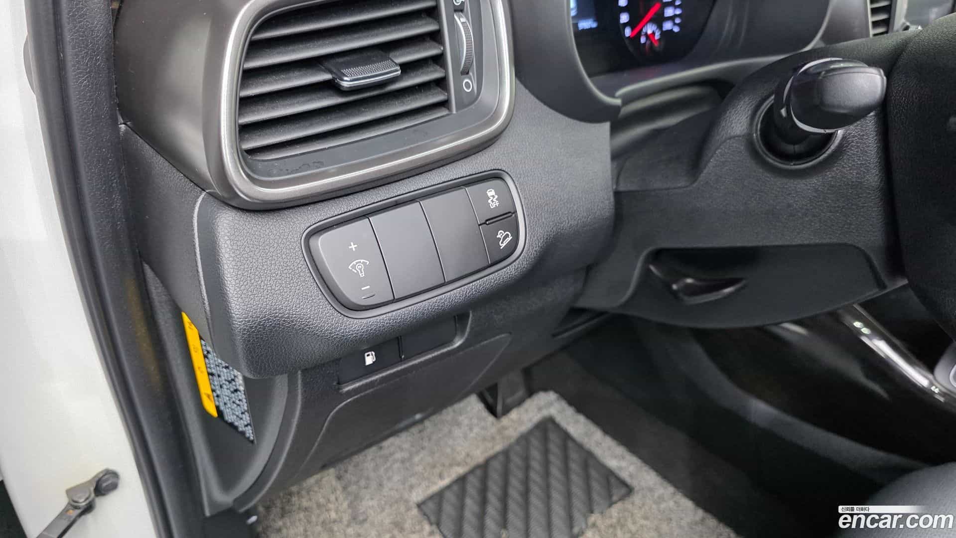 Sorento Kia 2018.7-OPTION-021