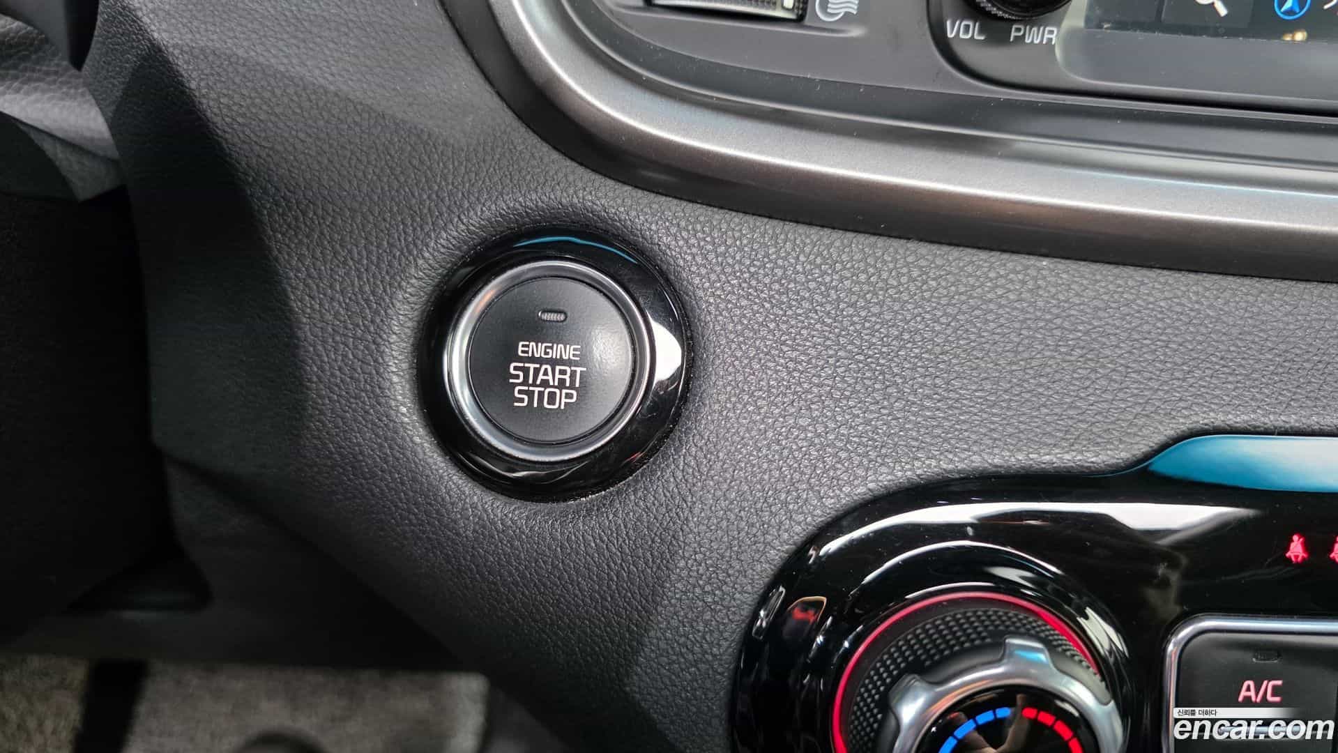 Sorento Kia 2018.7-OPTION-024