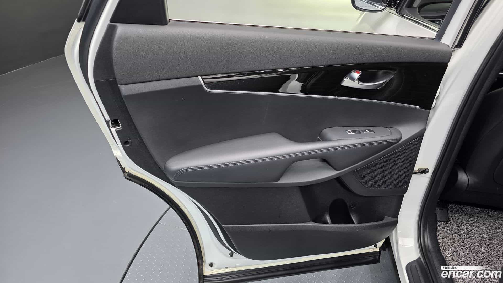 Sorento Kia 2018.7-INNER-035