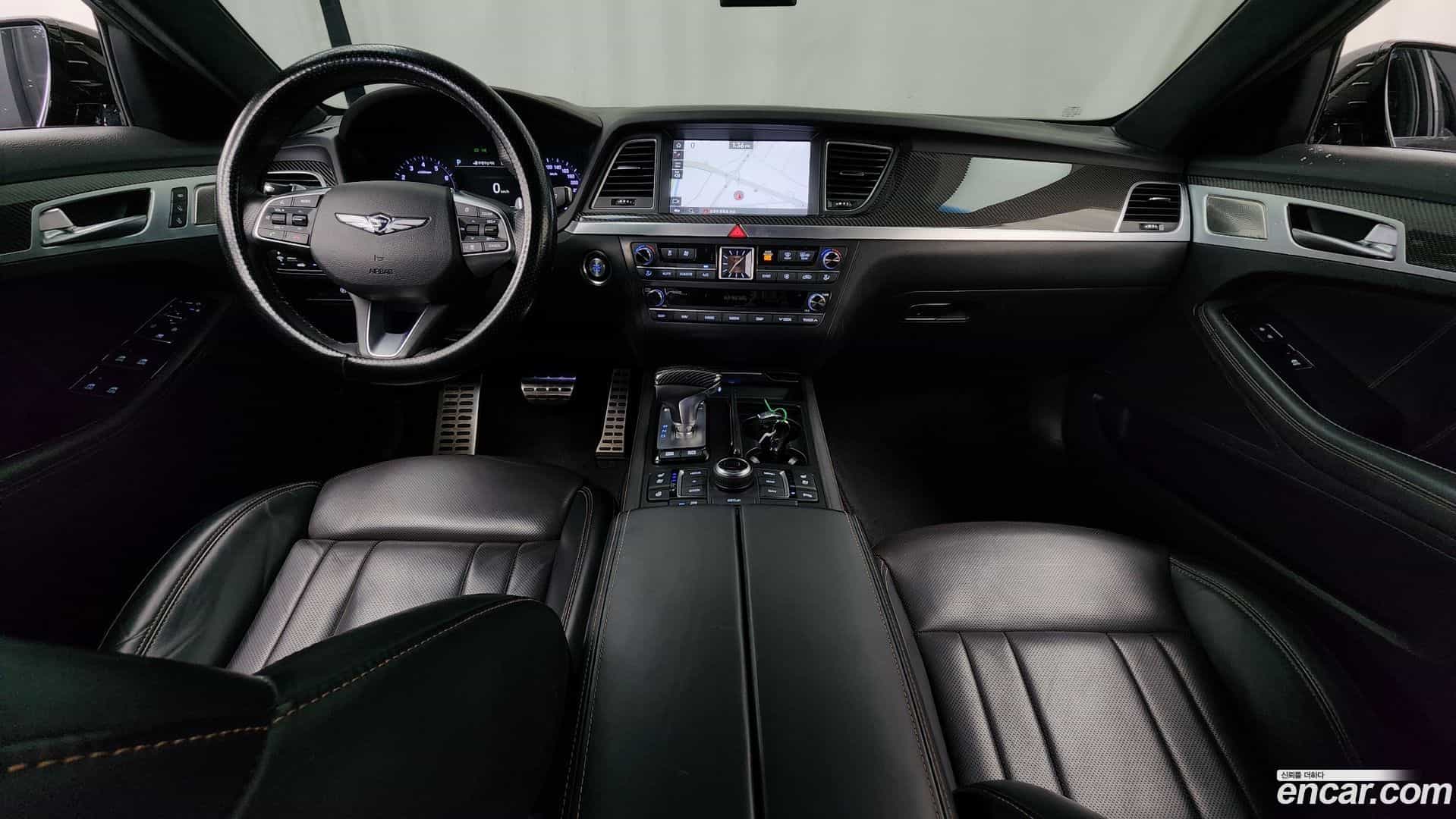 G80 Genesis 2019.0-INNER-007