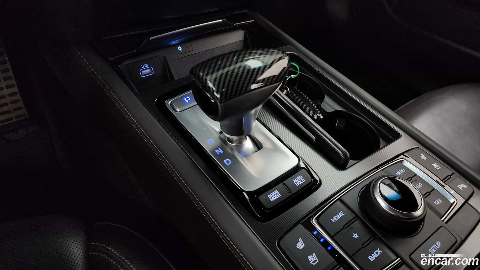 G80 Genesis 2019.0-INNER-009