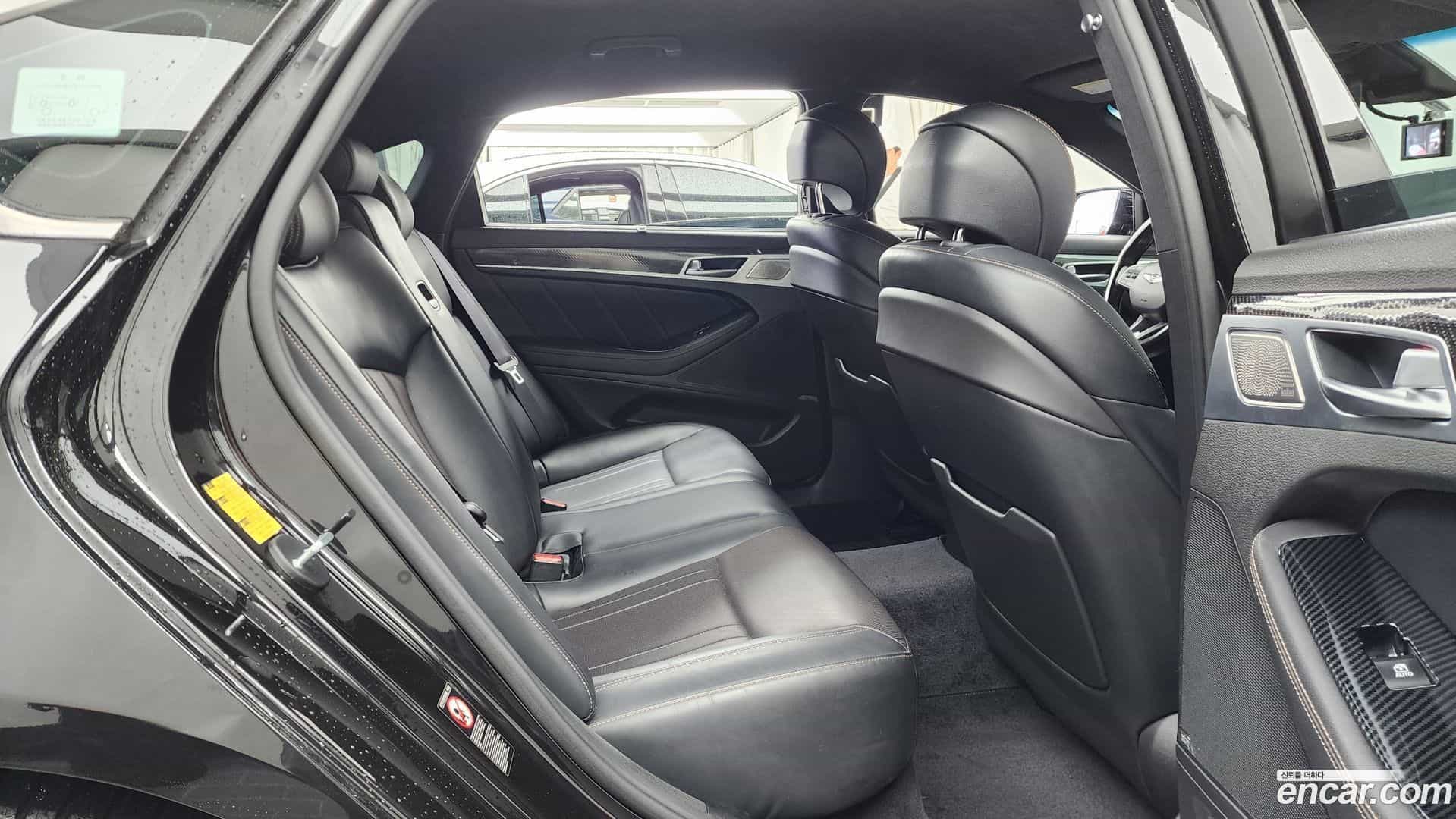 G80 Genesis 2019.0-OPTION-016