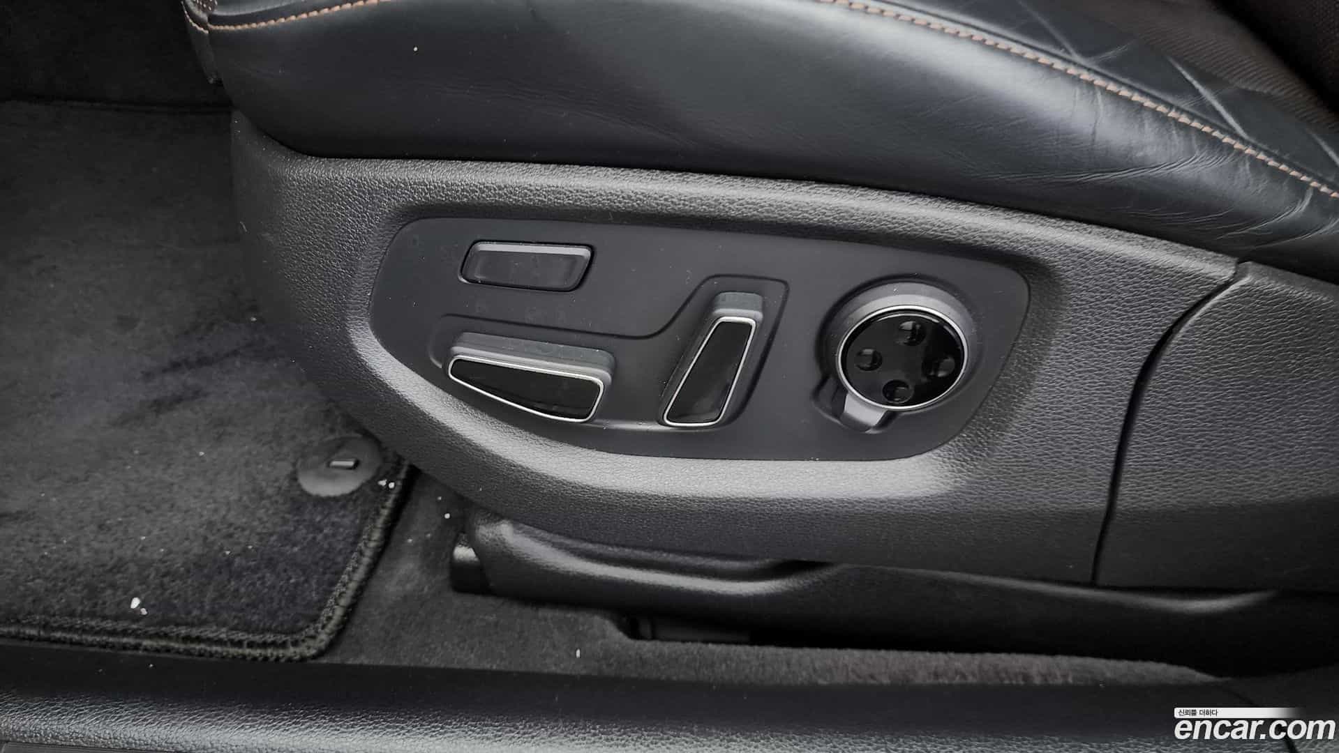 G80 Genesis 2019.0-OPTION-044