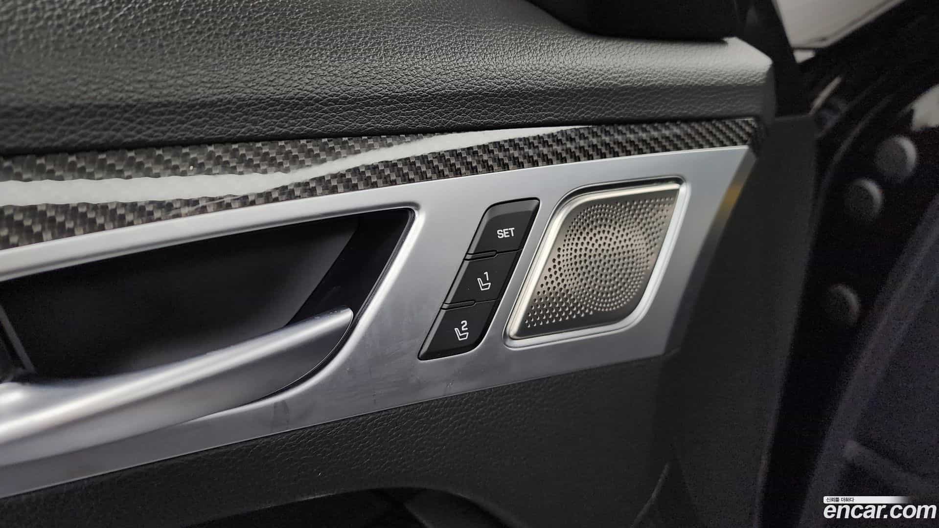 G80 Genesis 2019.0-OPTION-046