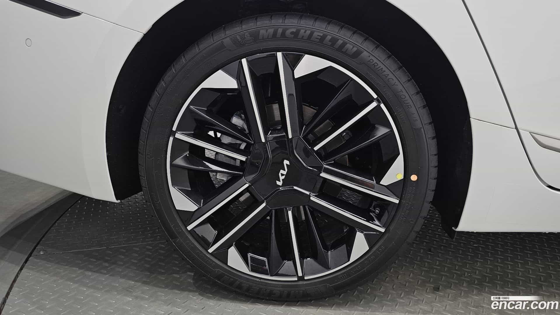 K8 Kia 2026.4-OUTER-031
