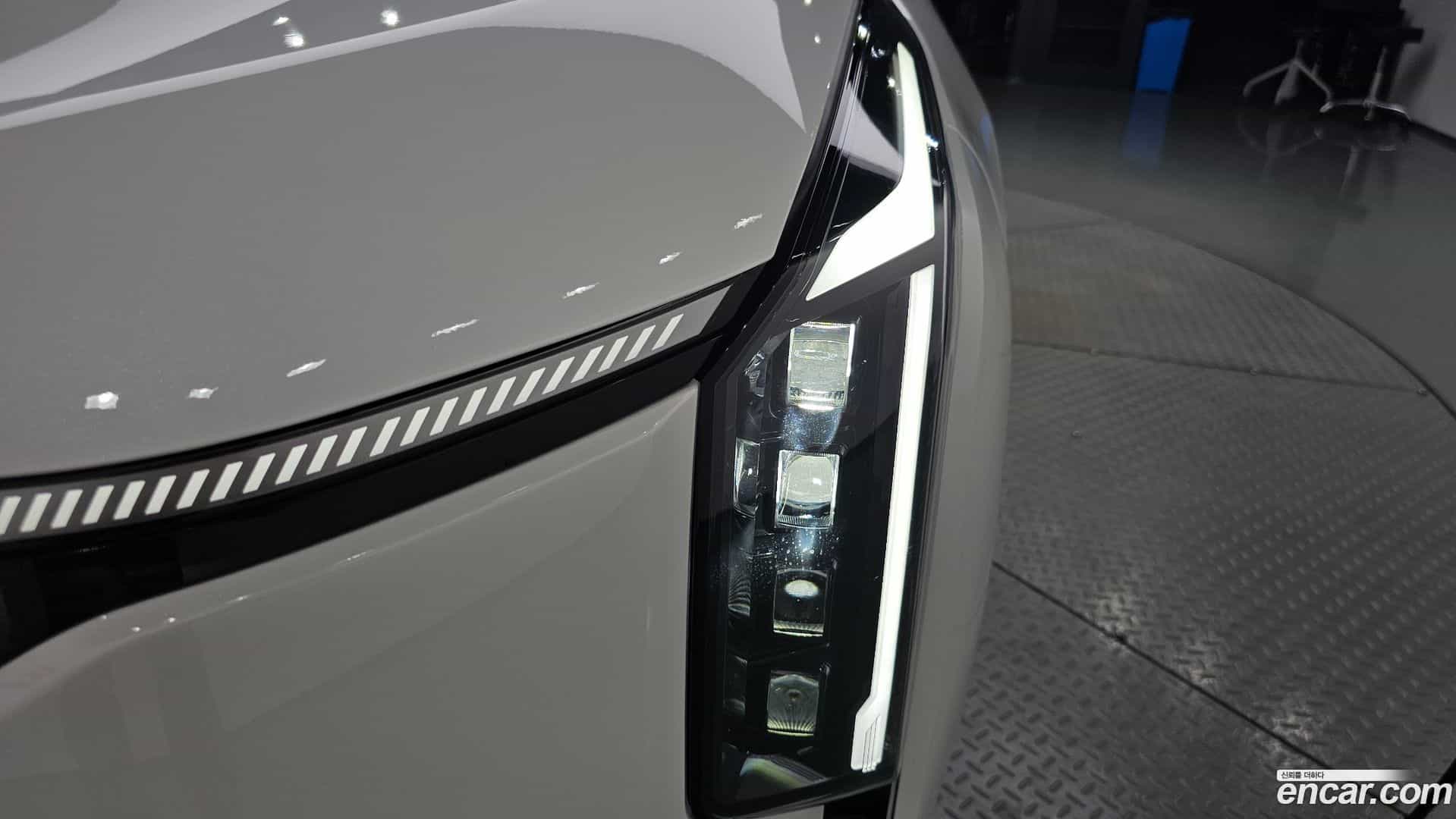 K8 Kia 2026.4-OUTER-032
