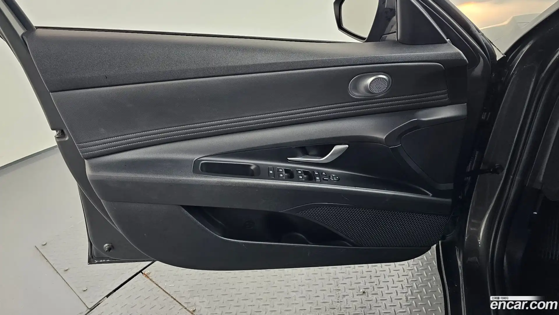 AVANTE Hyundai 2022.0-INNER-034