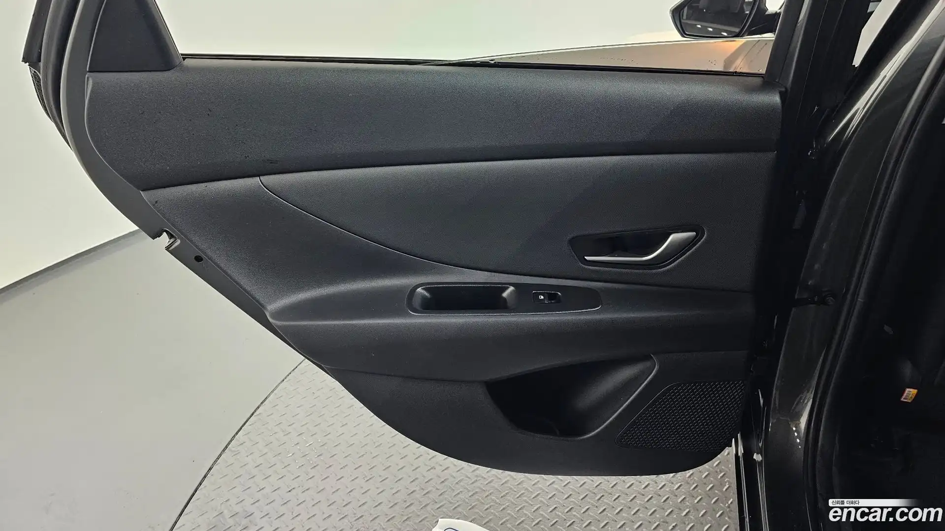 AVANTE Hyundai 2022.0-INNER-035