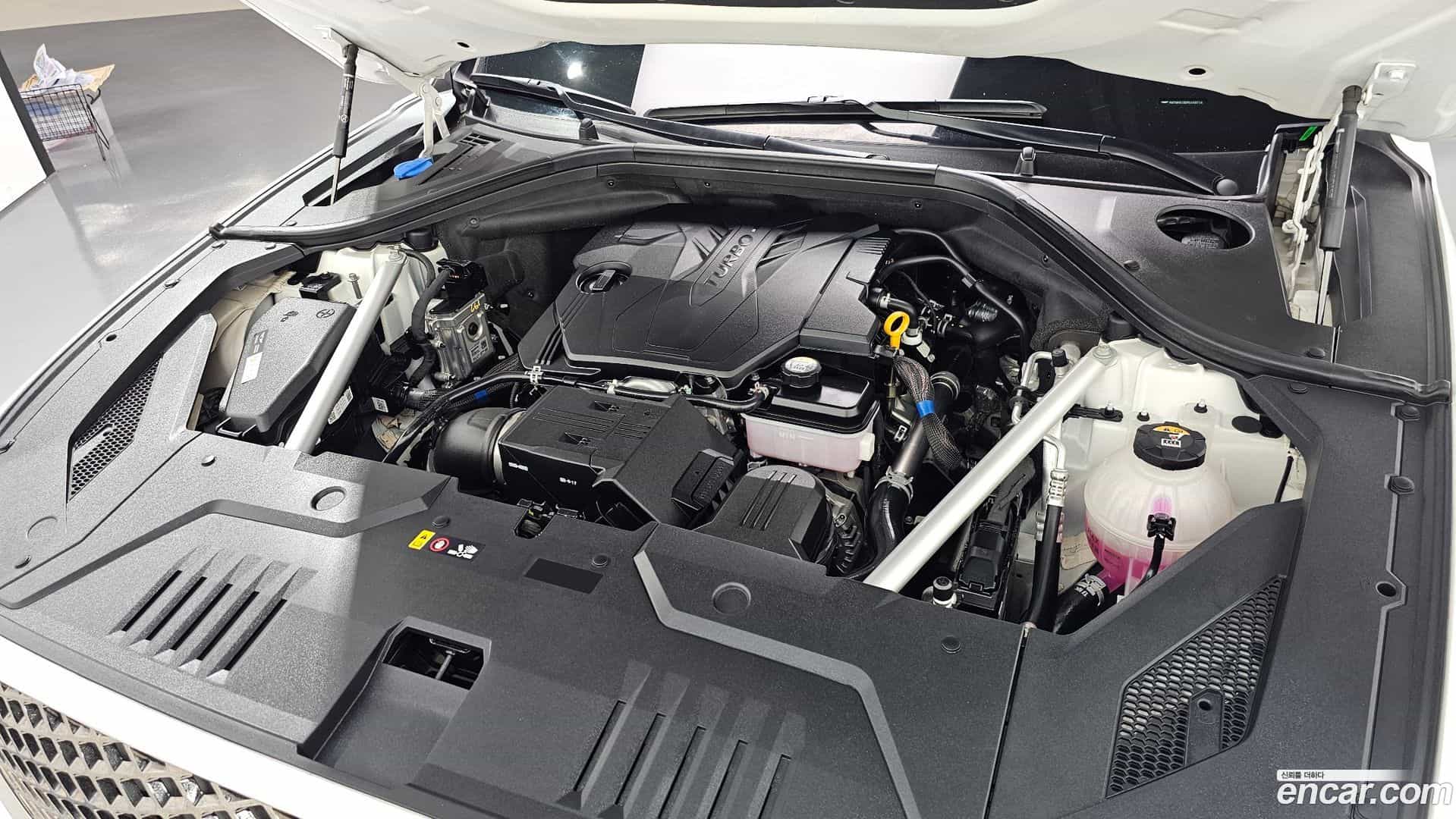 GV70 Genesis 2024.0-OUTER-006