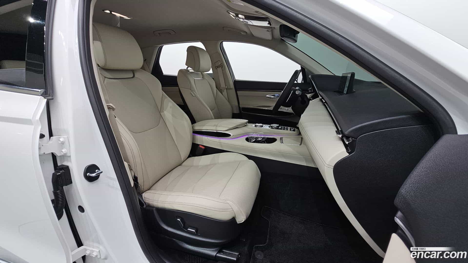 GV70 Genesis 2024.0-INNER-036