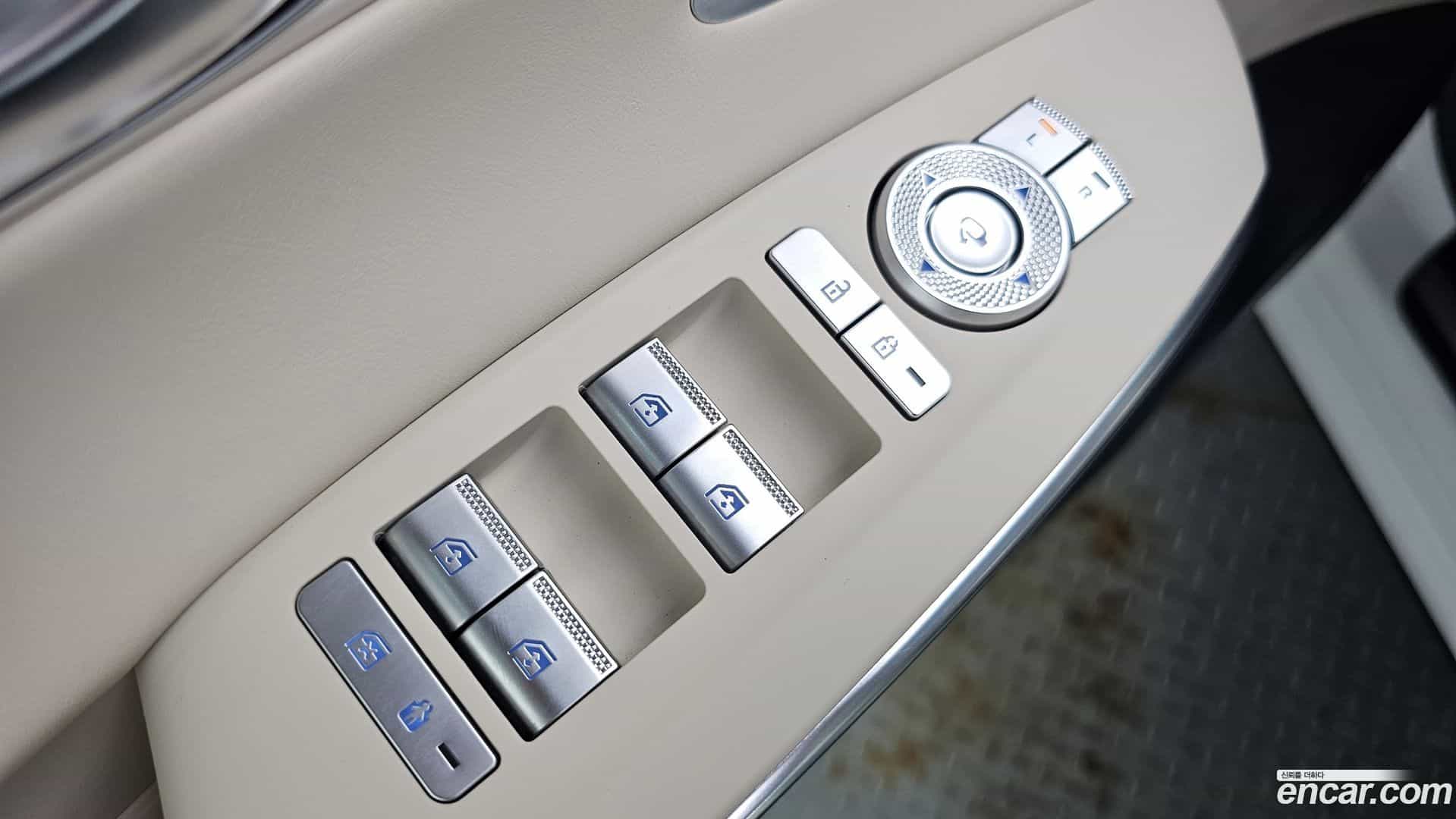 GV70 Genesis 2024.0-OPTION-040