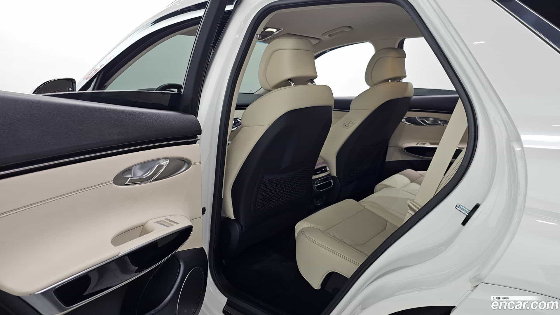 GV70 Genesis 2024.0-OPTION-046