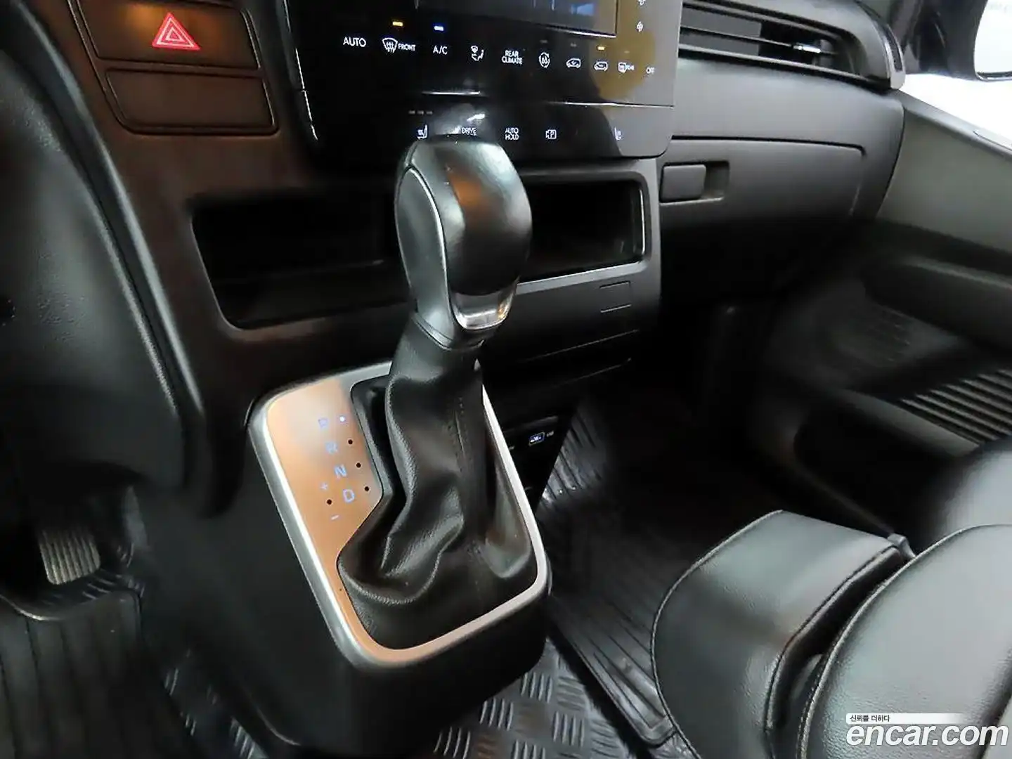Staria Hyundai 2022.3-INNER-010