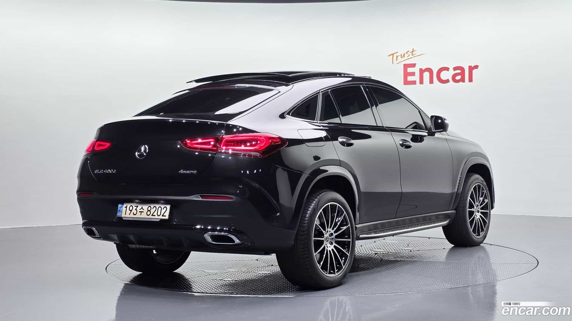 GLE-Class Mercedes-Benz 2022.5-OUTER-002
