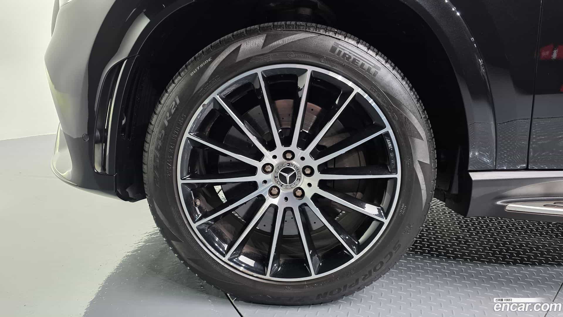 GLE-Class Mercedes-Benz 2022.5-OUTER-005