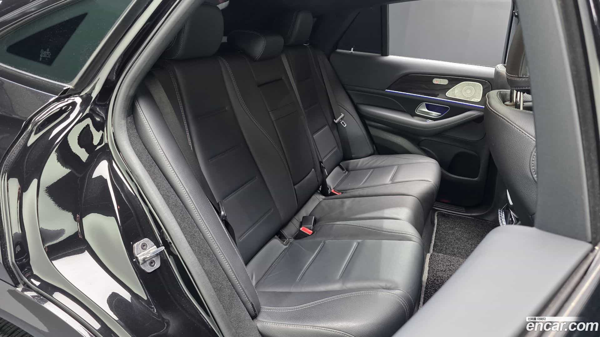 GLE-Class Mercedes-Benz 2022.5-OPTION-015
