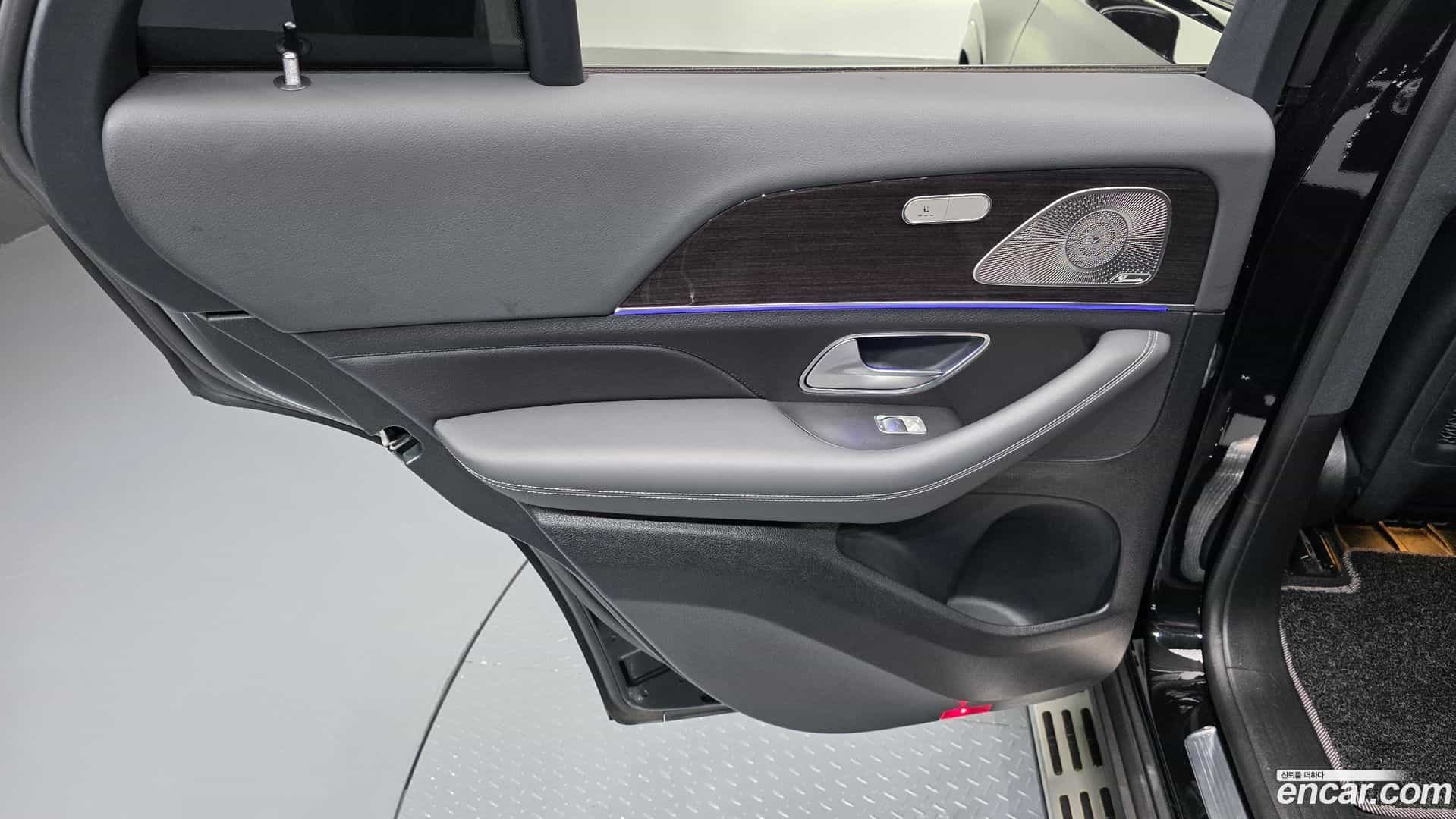 GLE-Class Mercedes-Benz 2022.5-INNER-035