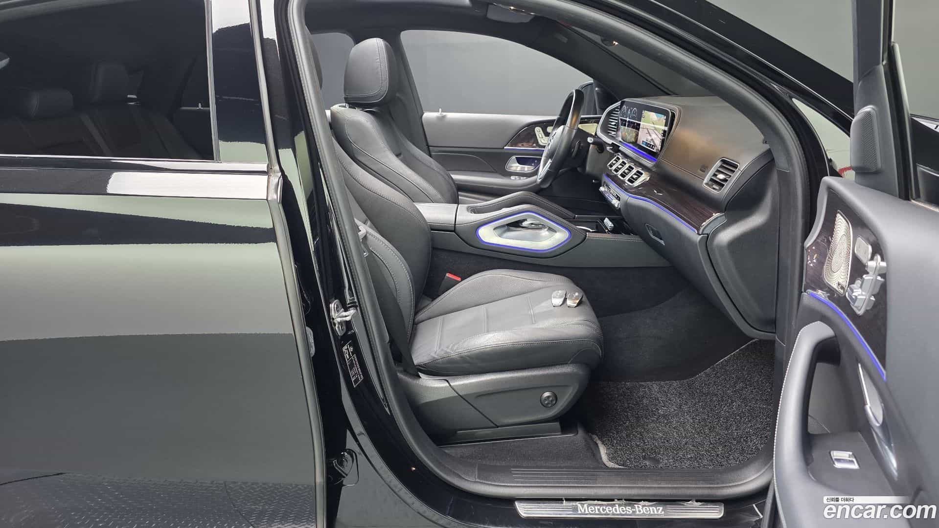 GLE-Class Mercedes-Benz 2022.5-INNER-036