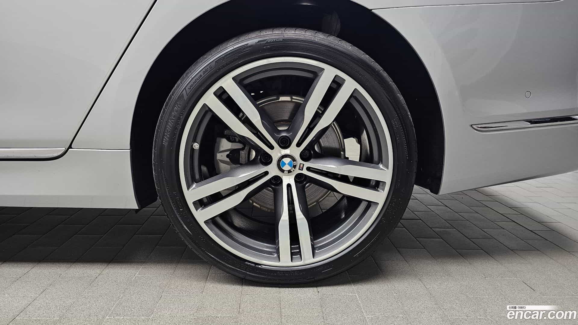 7-Series BMW 2016.11-OUTER-031