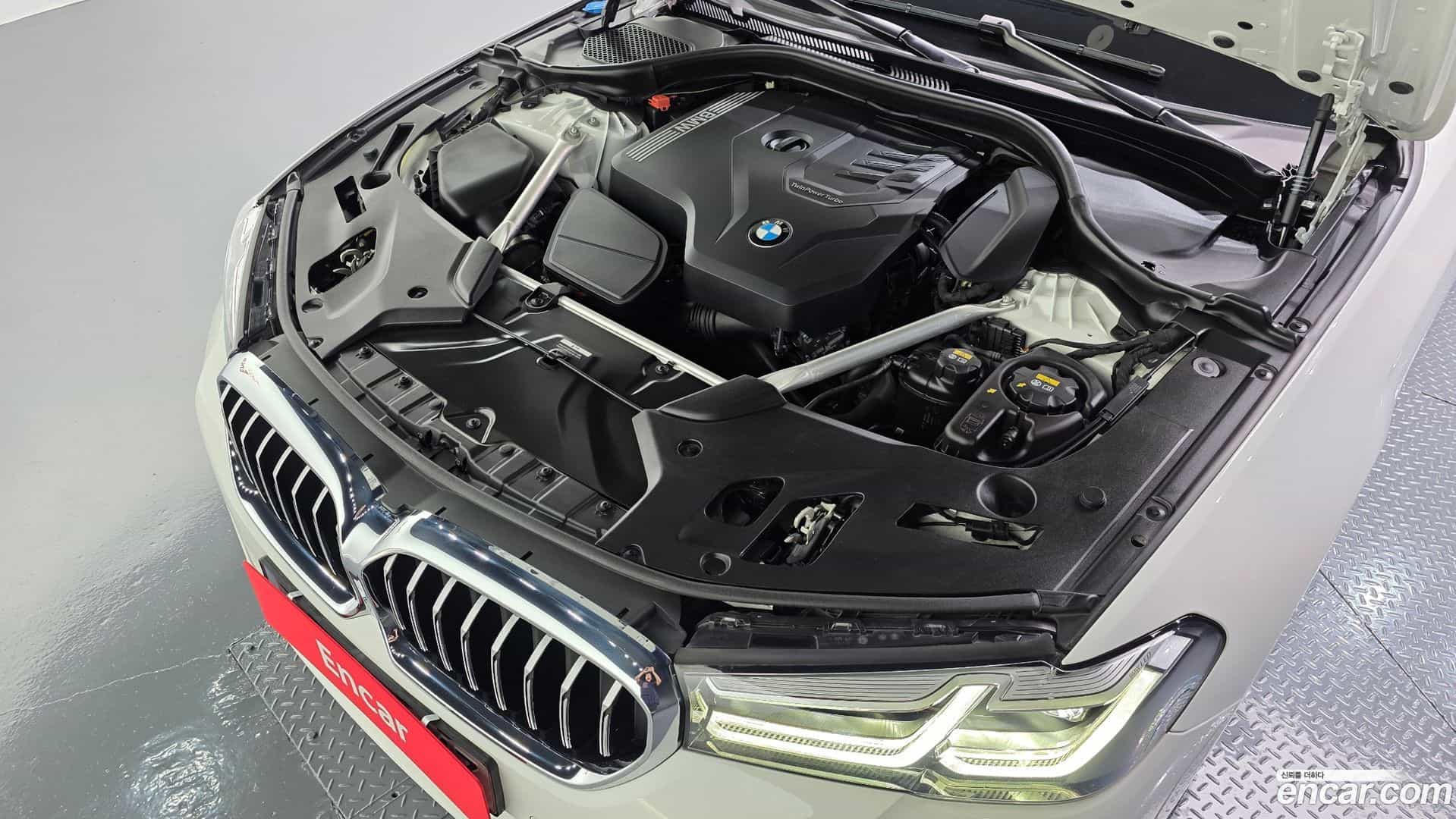 5-Series BMW 2022.4-OUTER-006