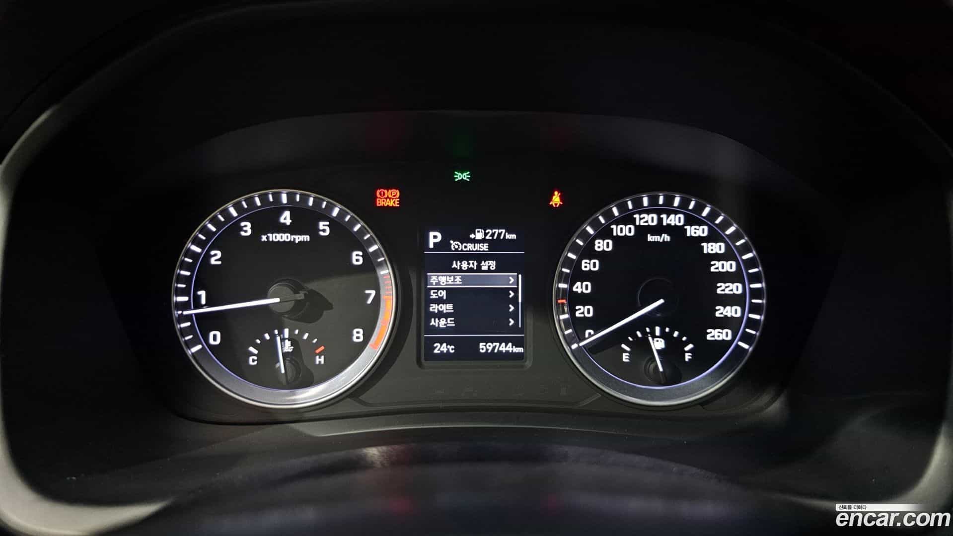 Sonata Hyundai 2017.3-INNER-008