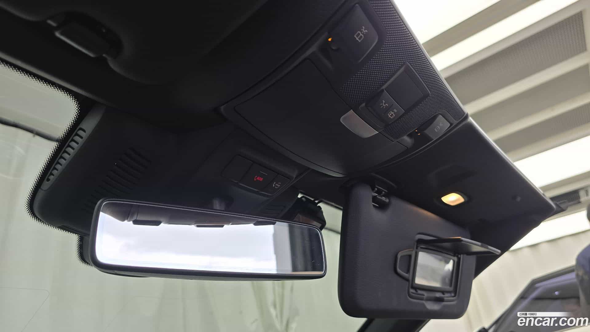 C-Class Mercedes-Benz 2019.11-OPTION-023